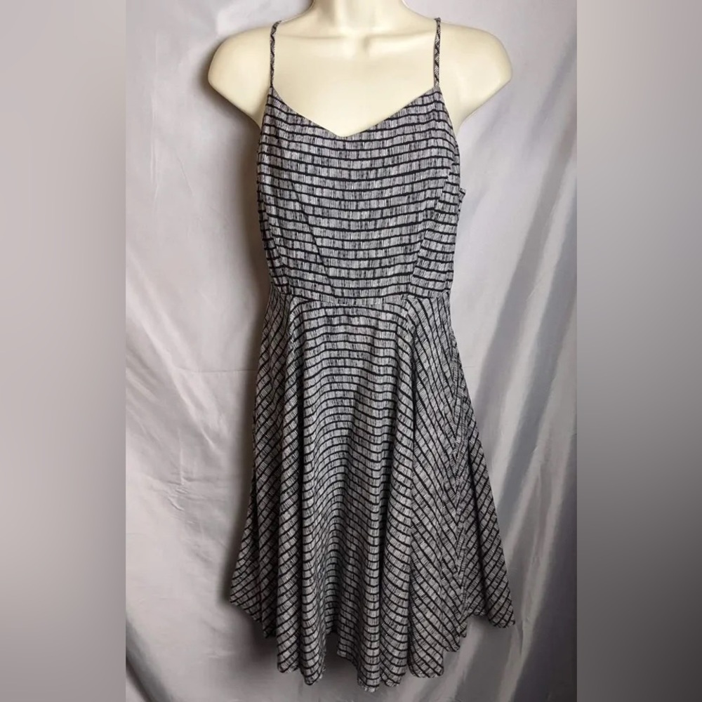 Old Navy Black the Cami Dress Women's Striped Elastic Back Zip Hook Side